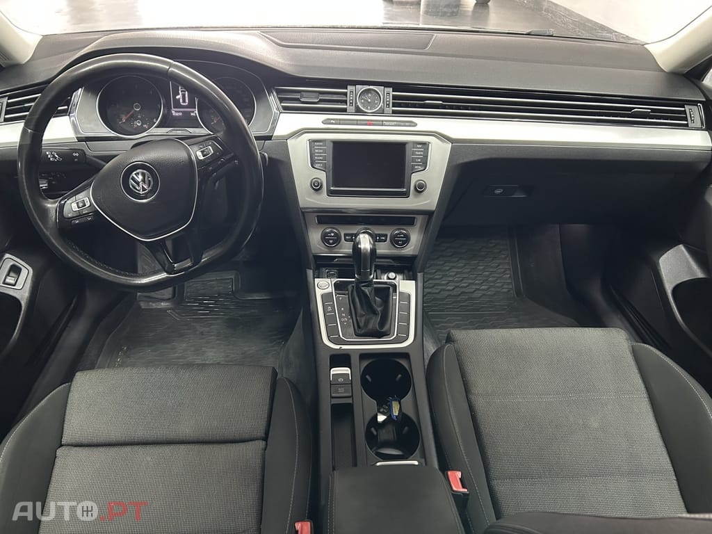 Volkswagen Passat Variant 1.6 TDI Confortline DSG