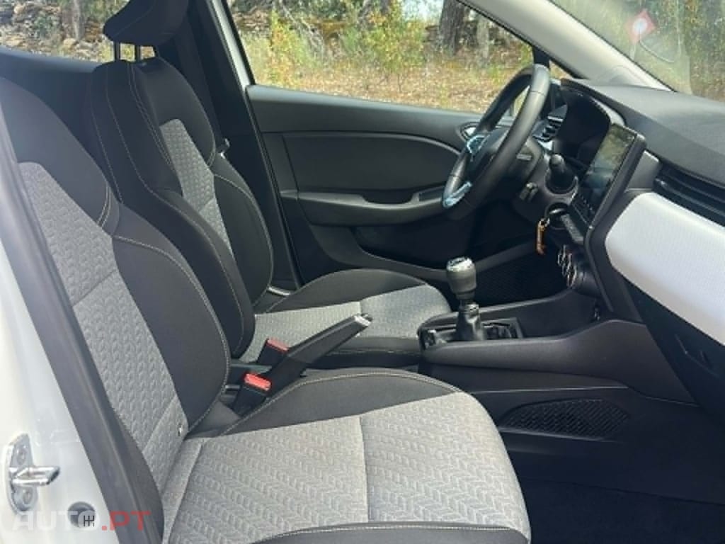 Renault Clio 1.0 TCe Limited Bi-Fuel