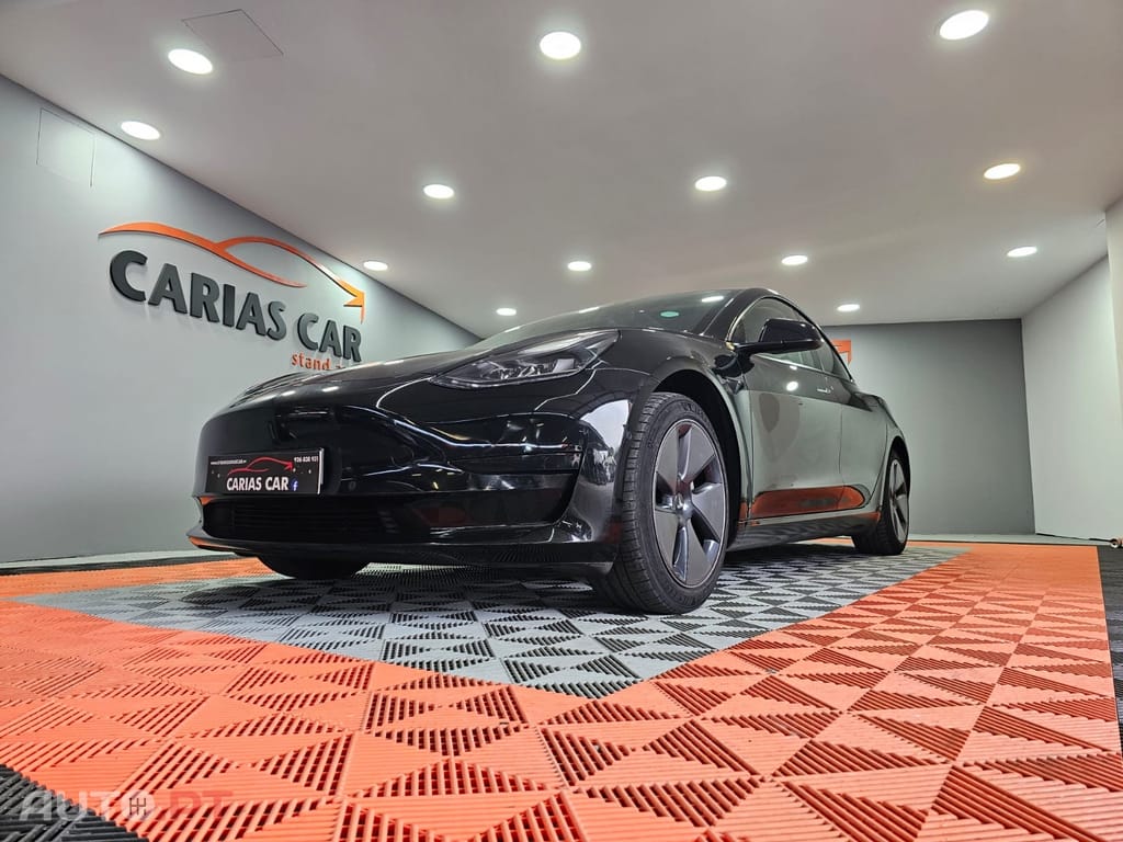 Tesla Model 3 Standard Range Plus RWD