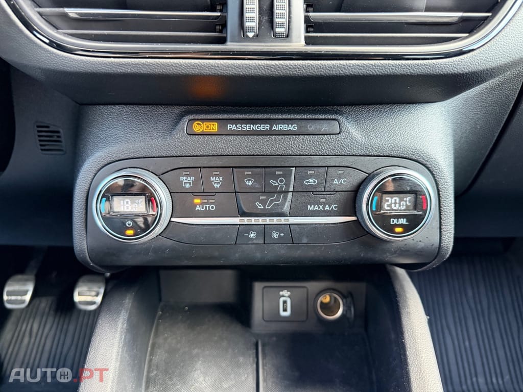 Ford Focus SW 1.0 EcoBoost ST-Line X