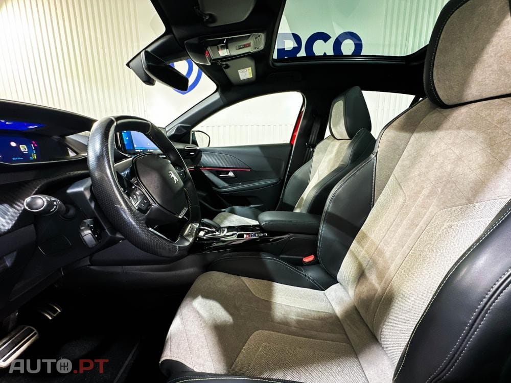 Peugeot E-208 50 kWh GT Pack