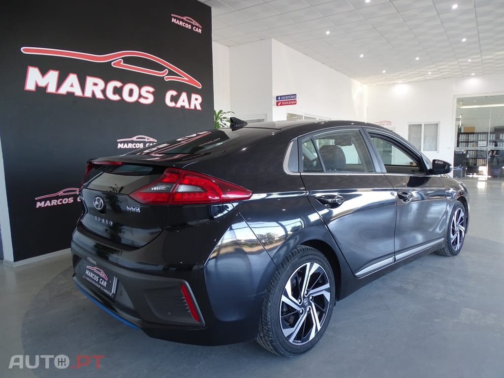 Hyundai Ioniq 1.6 GDI HEV Hybrid Tech