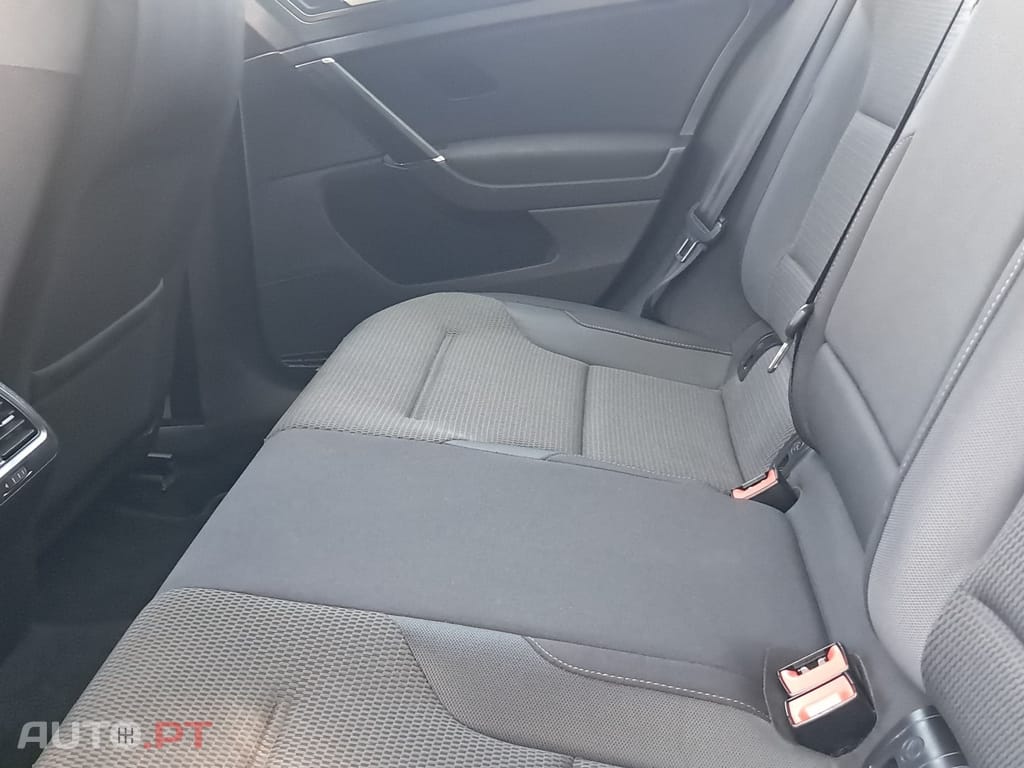 Volkswagen Golf 1.6 TDi Confortline