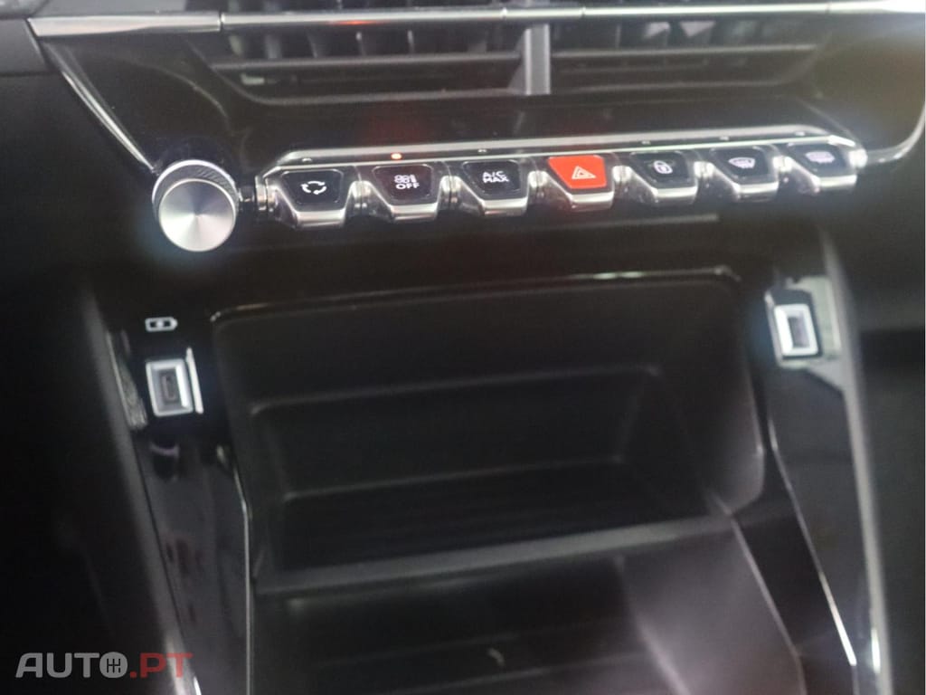 Peugeot 208 Active Versão Eléctrica