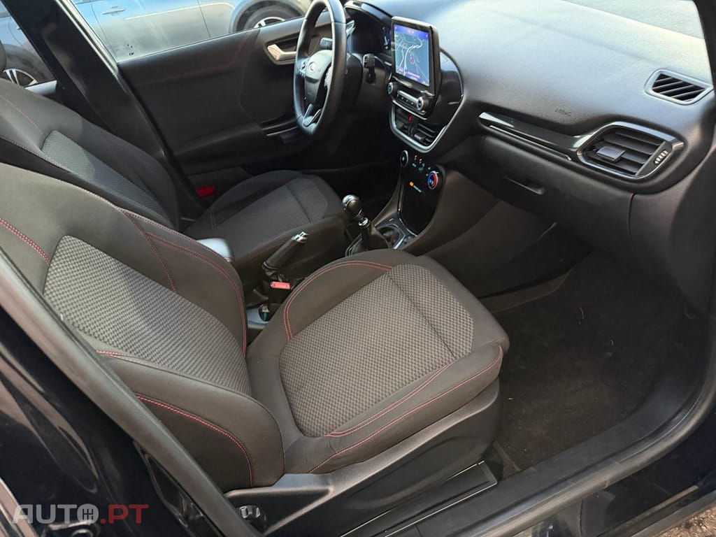 Ford Puma 1.0 EcoBoost MHEV ST-Line X