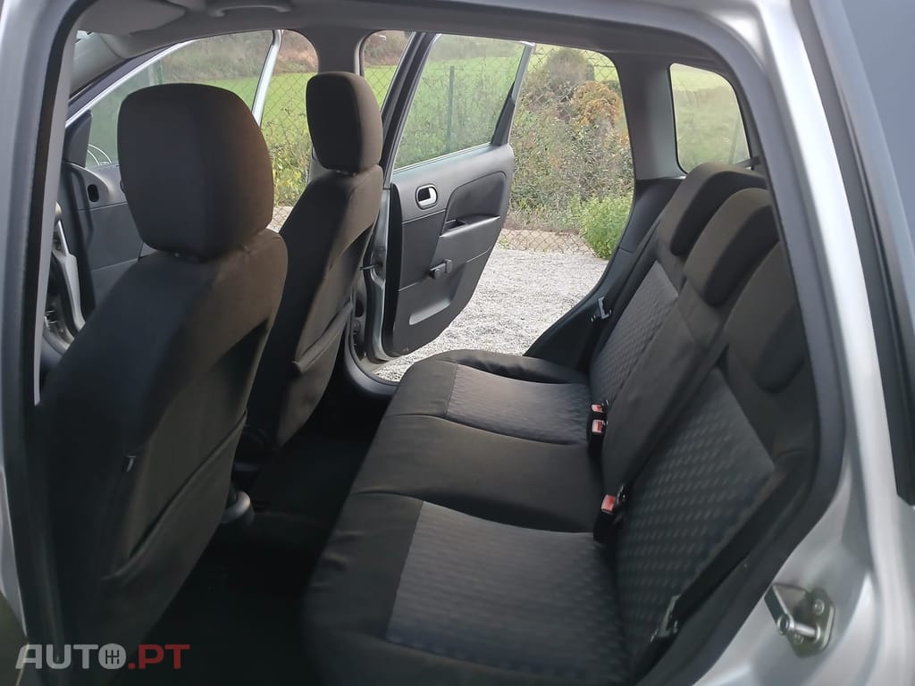 Ford Fiesta 1.25 Poucos Kms