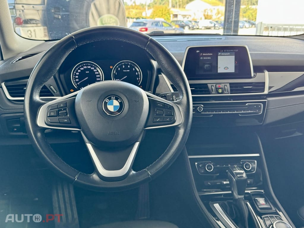 BMW 225 Line Sport