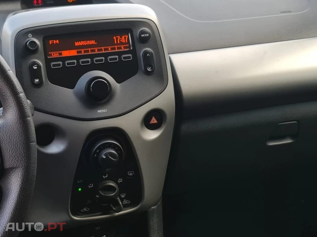 Peugeot 108 1.0 VTi STYLE
