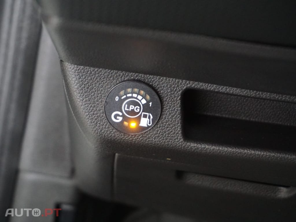 Renault Clio 1.0 TCe Intens Bi-Fuel