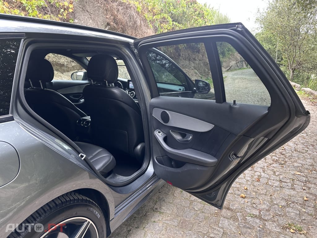 Mercedes-Benz C 220 d AMG Line