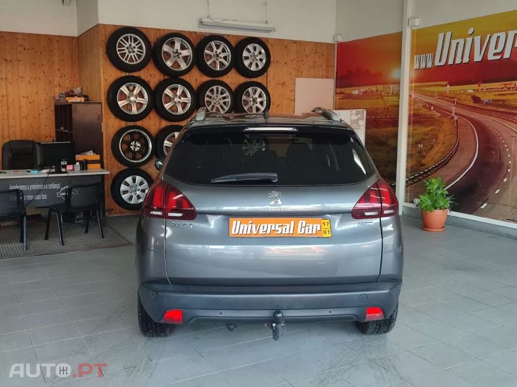 Peugeot 2008 1.2 PureTech Allure