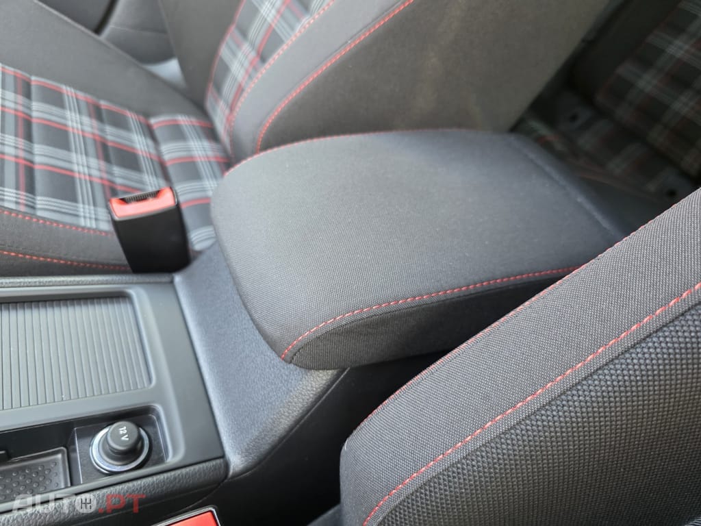 Volkswagen Golf 2.0 TSi GTi DSG Performance