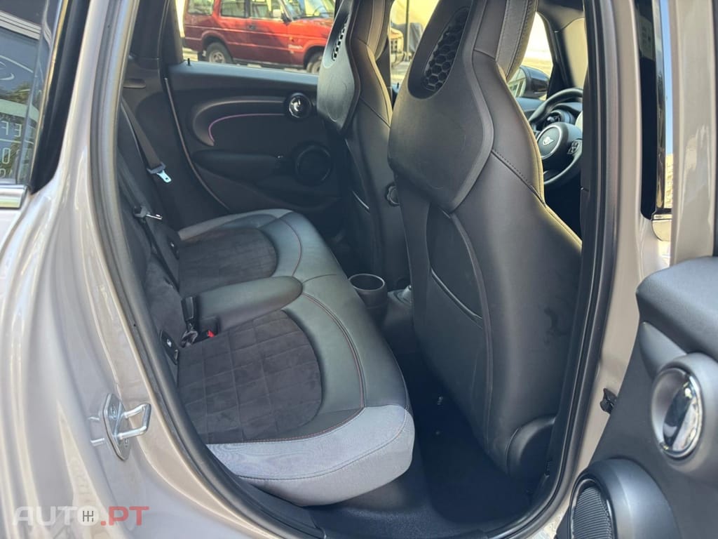 MINI Cooper Cooper S Premium JCW Auto