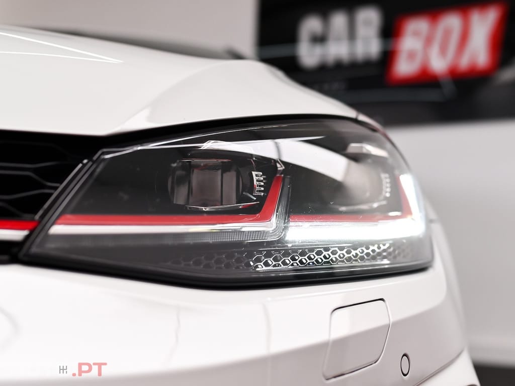 Volkswagen Golf 2.0 TSi GTi DSG Performance