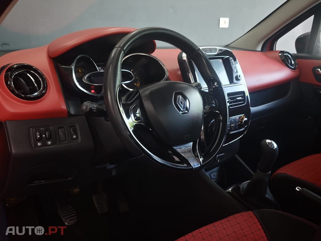 Renault Clio Sport Tourer DCI LIMITED