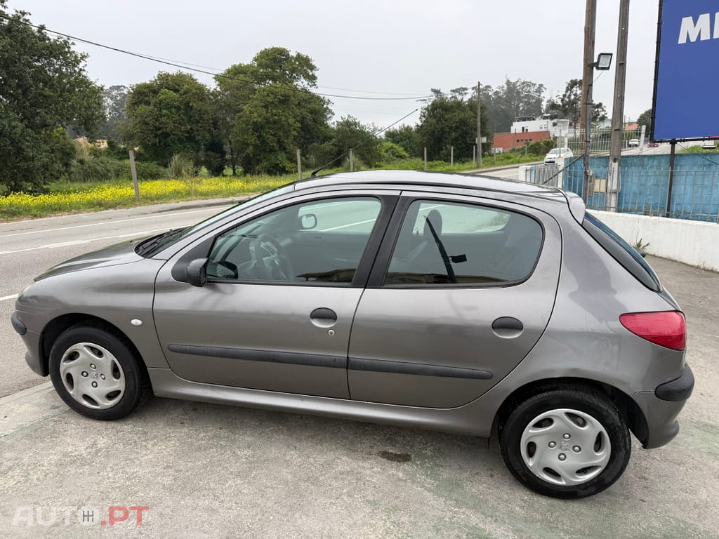 Peugeot 206 1.1 XR
