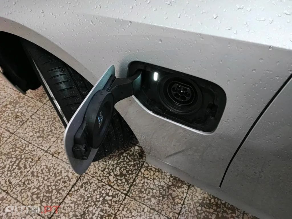 BMW 330 e Auto