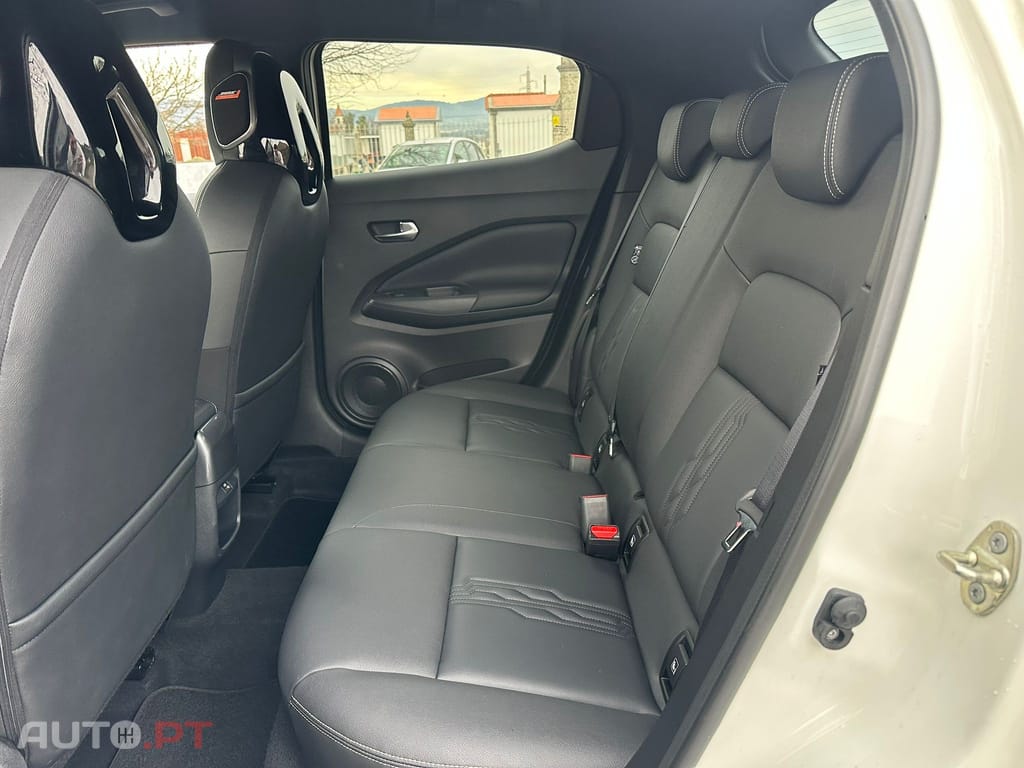 Nissan Juke 1.6 Hybrid Tekna TwoTone T