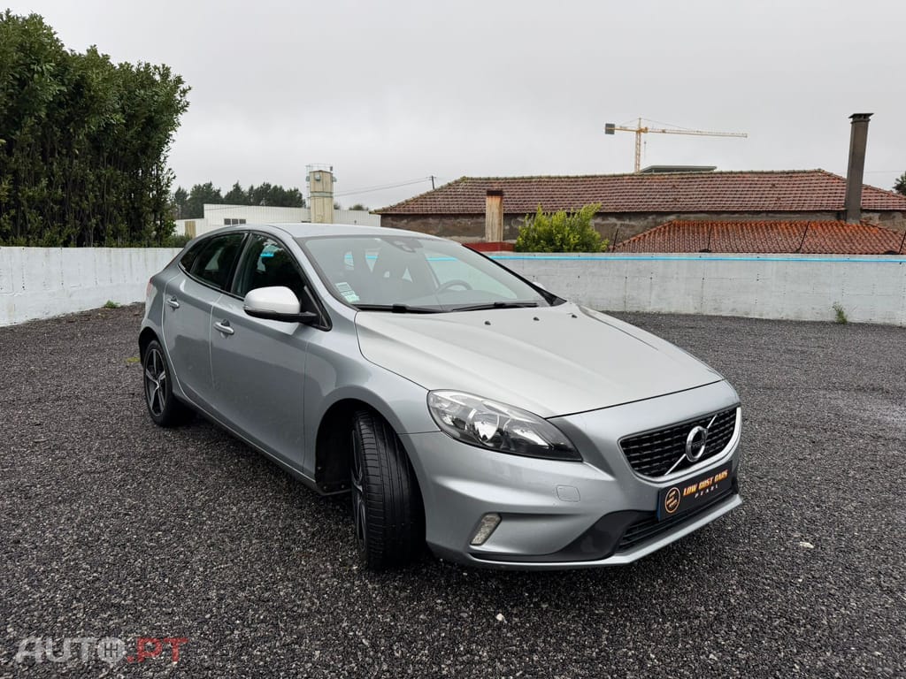 Volvo V40 2.0 D2 R-Design