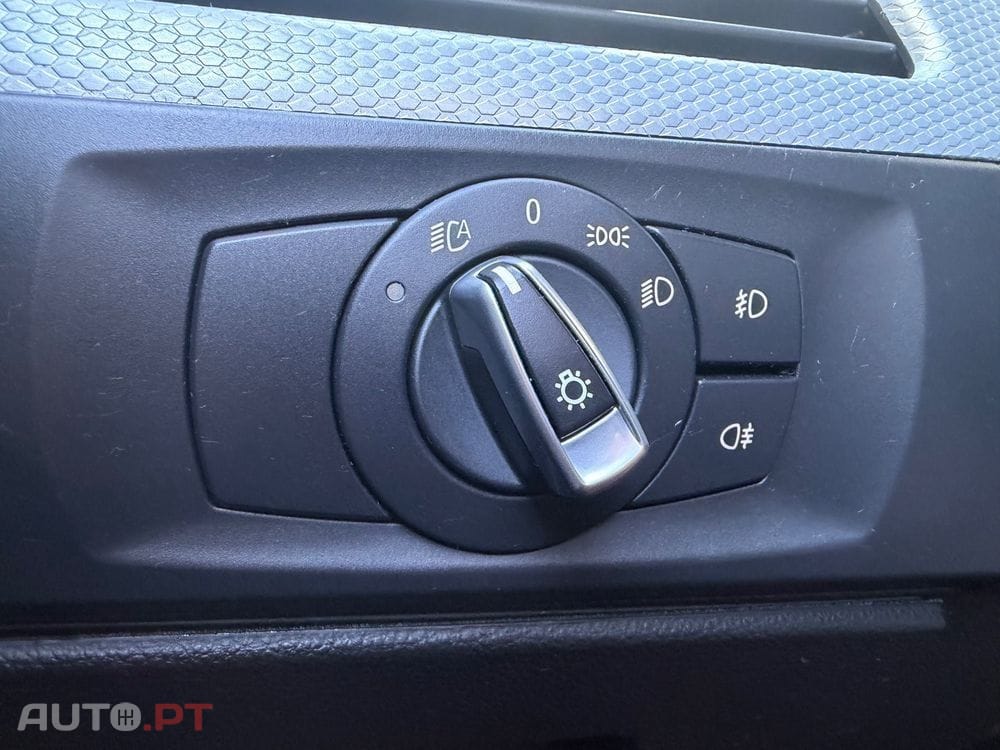BMW 318 d Navigation Sport