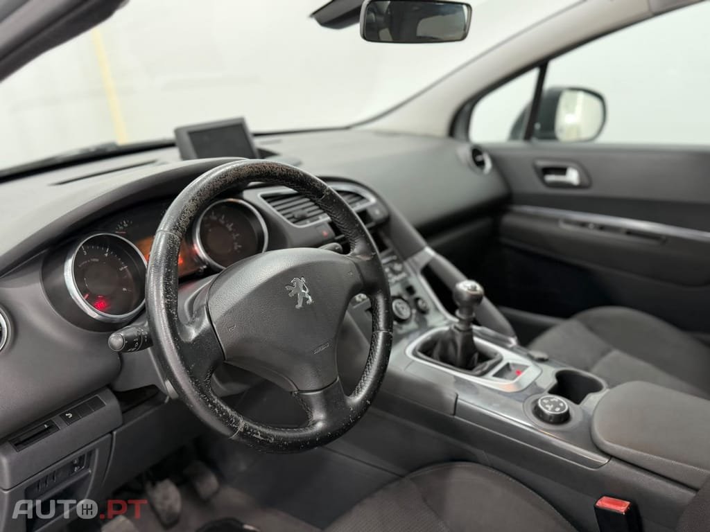 Peugeot 3008 1.6 HDi Active