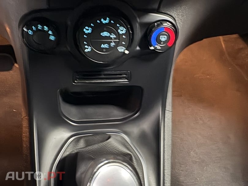 Ford Fiesta 1.5 TDCi TITANIUM