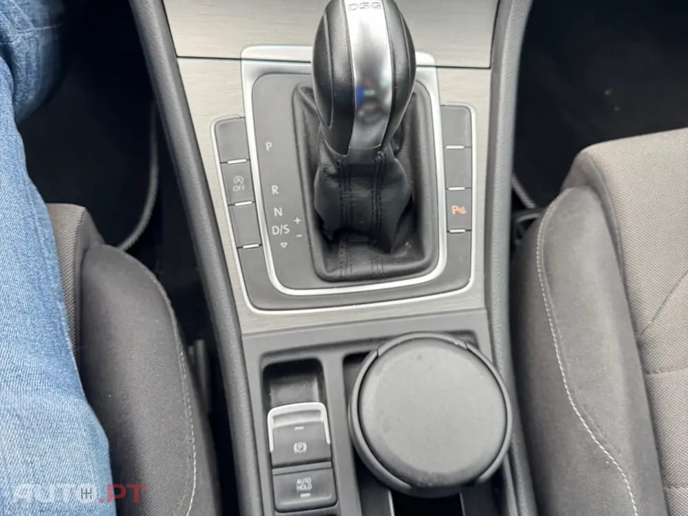 Volkswagen Golf Variant 1.6 TDi Highline DSG