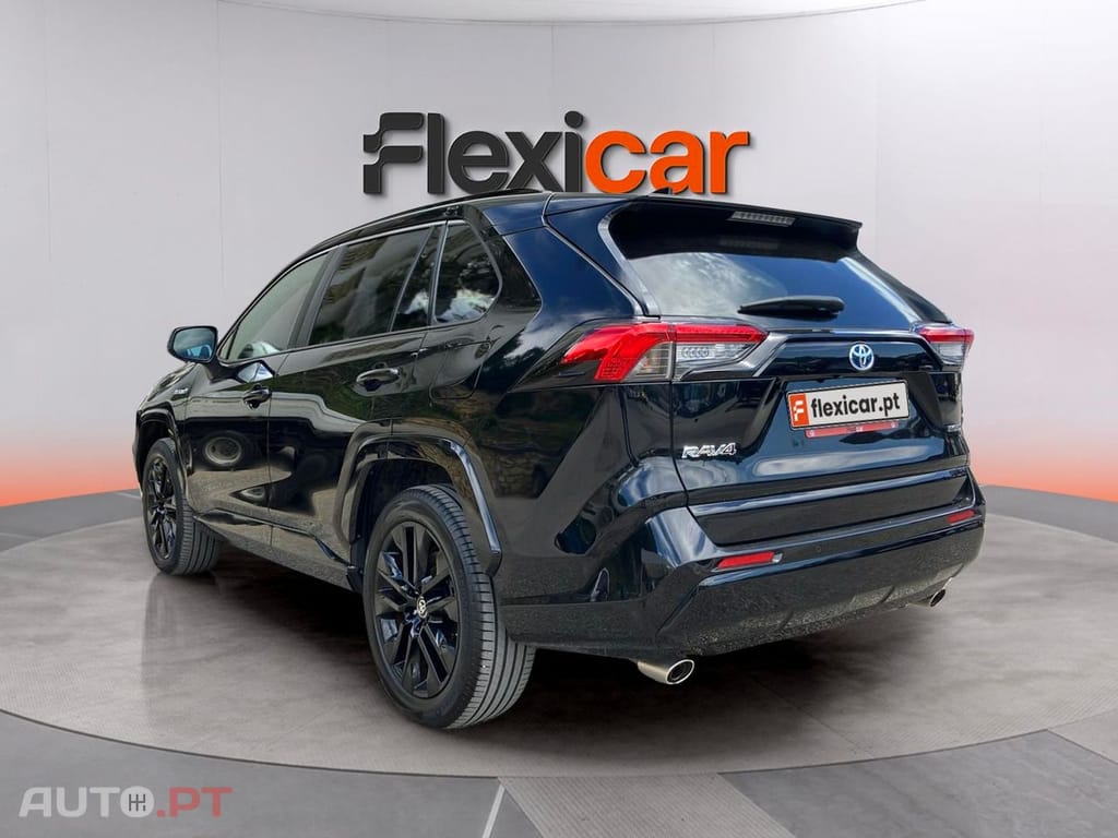 Toyota RAV4 2.5 HDF Black Edition