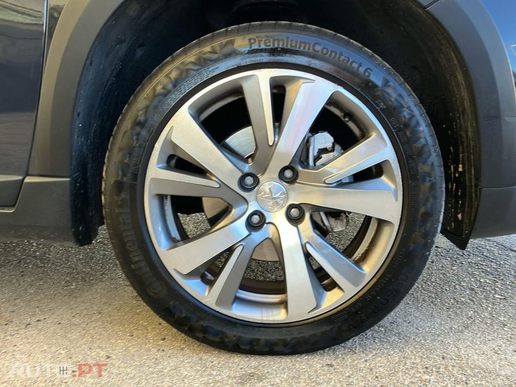 Peugeot 2008 1.2 PureTech Crossway EAT6