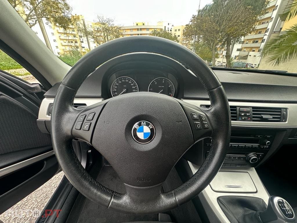 BMW 318 d Touring Line Sport