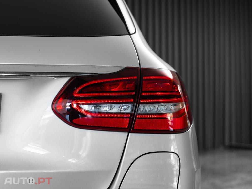 Mercedes-Benz C 300 de AMG Line