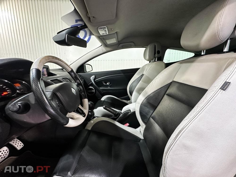 Renault Mégane Coupe dCi 160 FAP GT