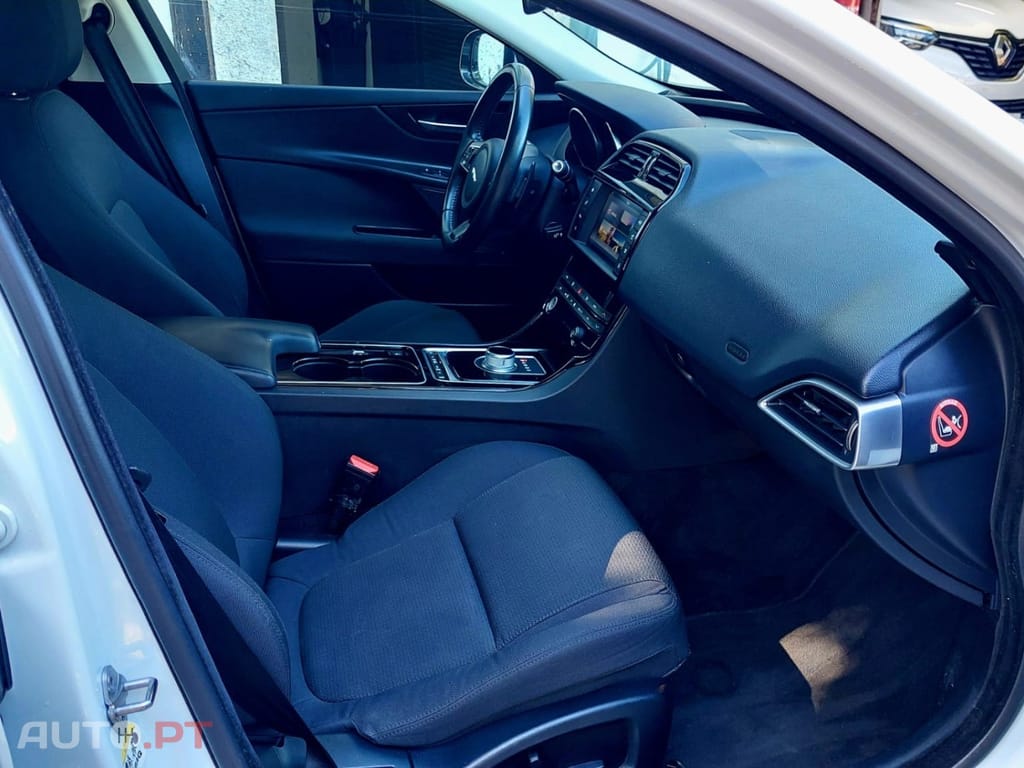 Jaguar XE 2.0 D Pure Aut.