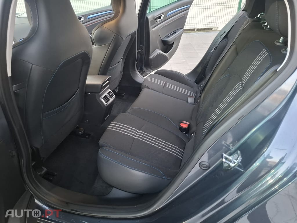 Renault Mégane Sport Tourer 1.5 Blue dCi GT Line
