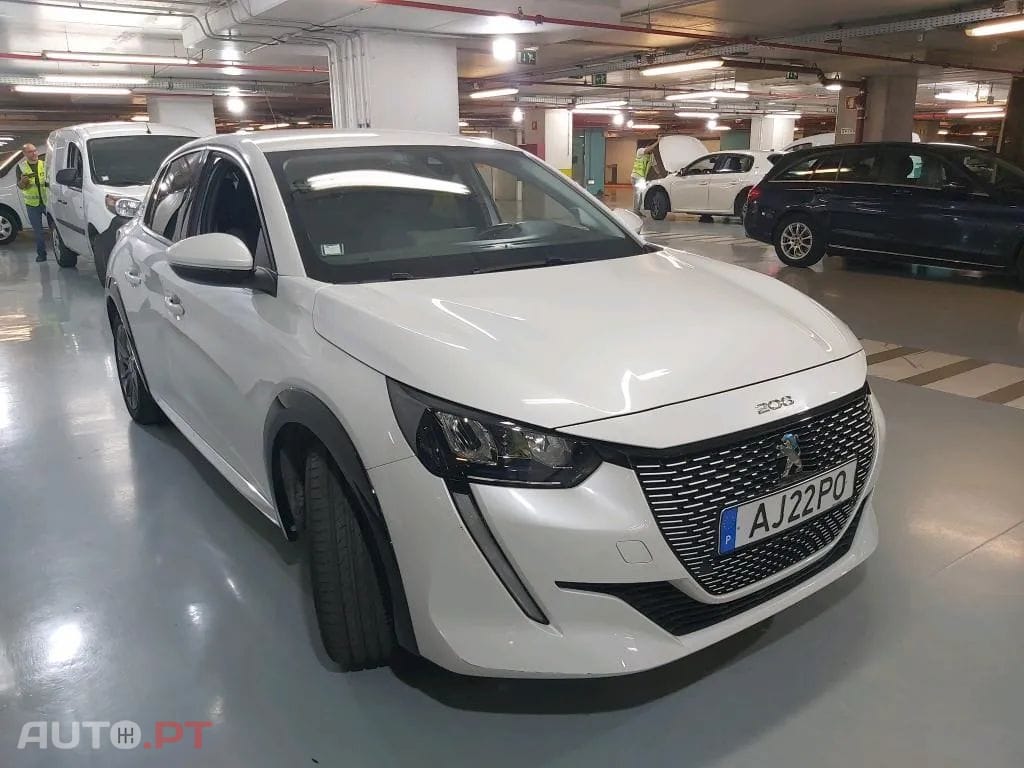 Peugeot E-208 50 kWh Allure
