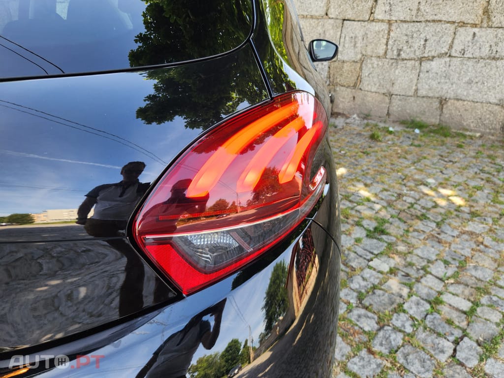 Peugeot 208 1.5 BlueHDi Signature