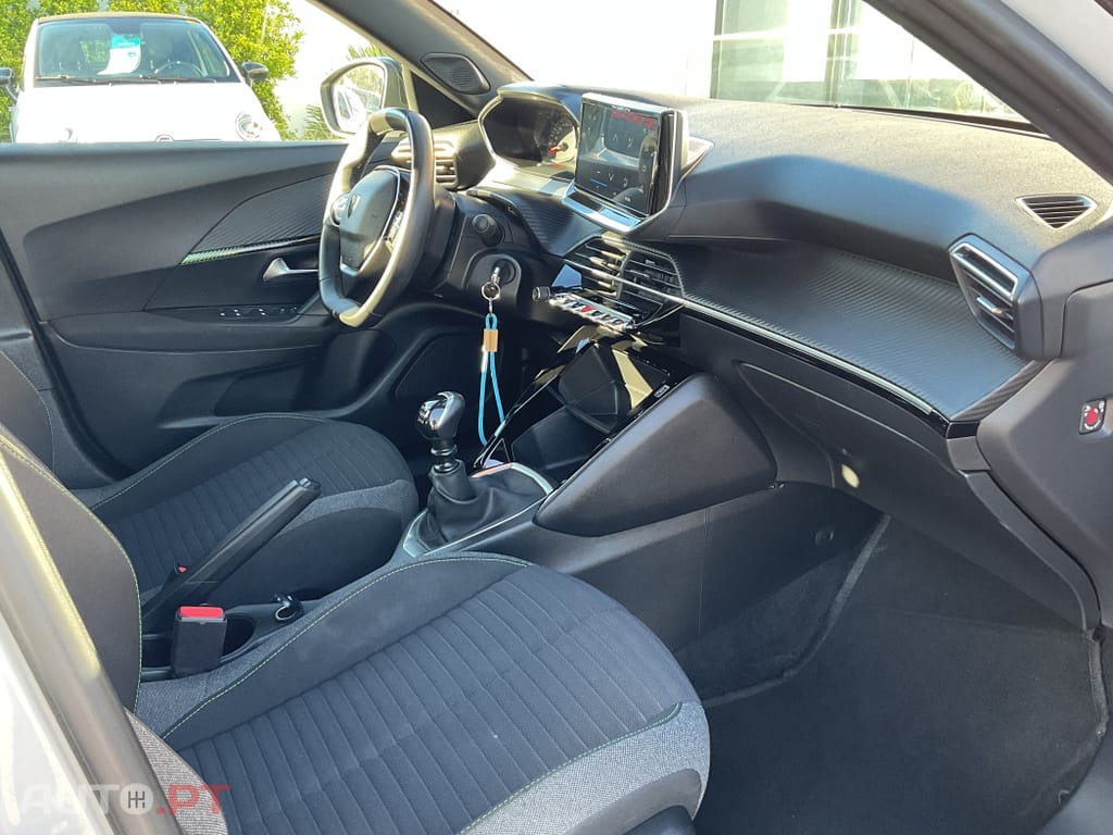Peugeot 2008 1.2 PureTech Style