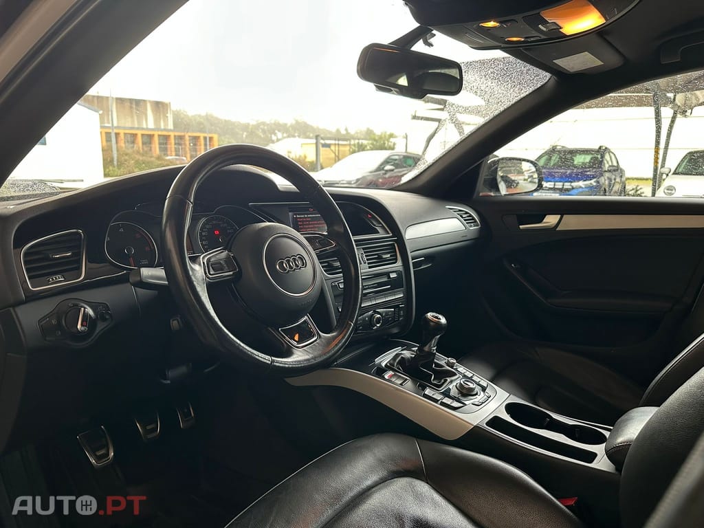 Audi A4 Avant 2.0 TDI Business Line S-line