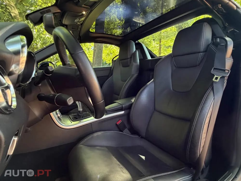 Mercedes-Benz SLK 200 Outro