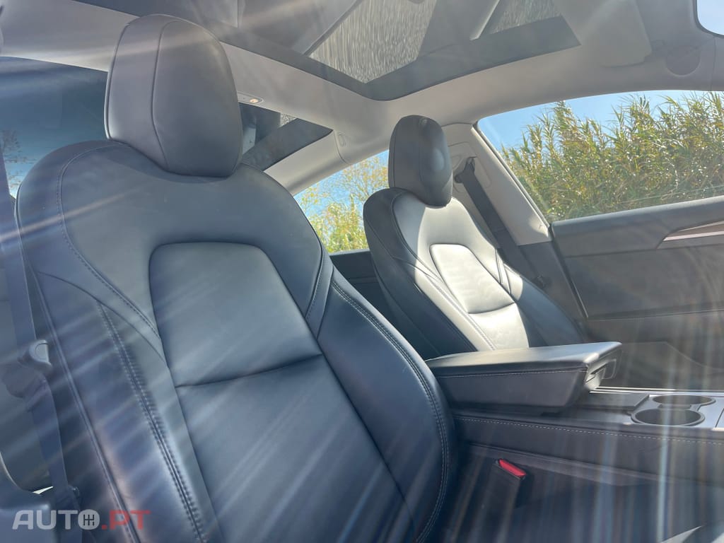 Tesla Model 3 Standard Range Plus RWD