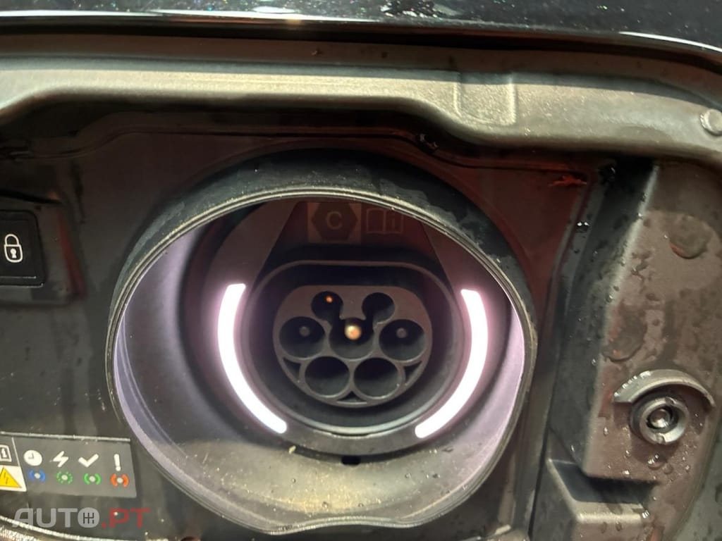 Citroen C5 X 1.6 Hybrid Feel Pack e-EAT8