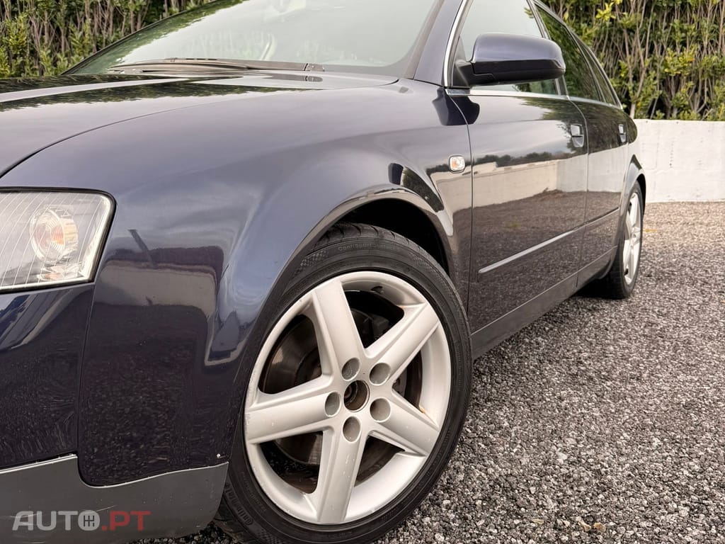 Audi A4 Avant 2.5 TDi quattro