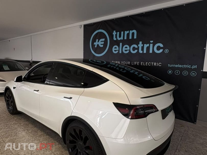 Tesla Model Y Performance Dual Motor AWD