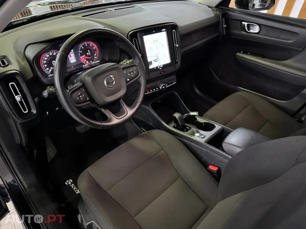 Volvo XC40 1.5 T2 Core Auto