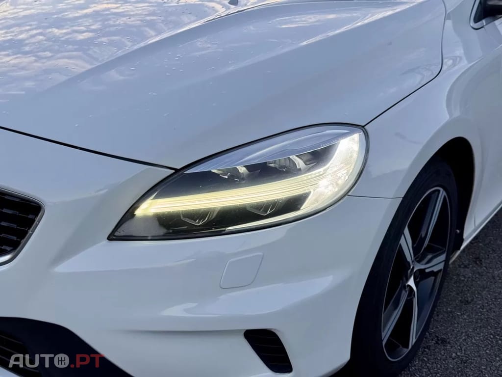 Volvo V40 2.0 D2 R-Design Geartronic