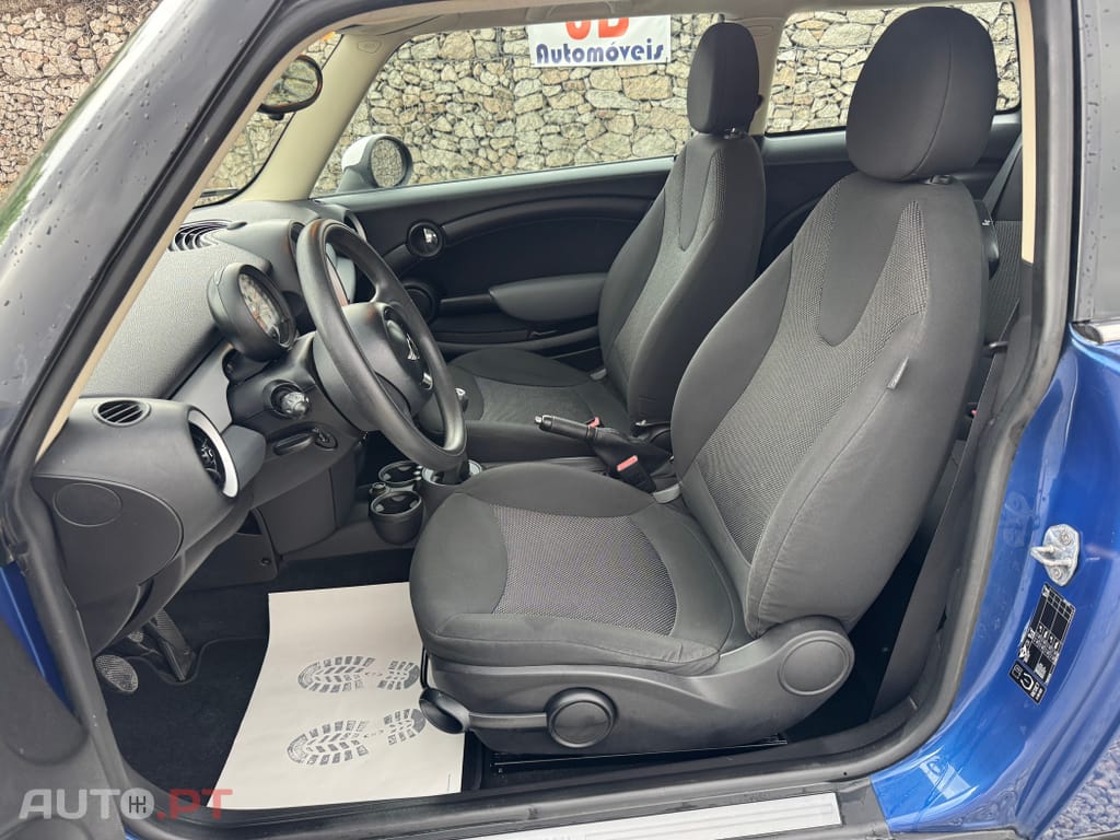 MINI Cooper One D