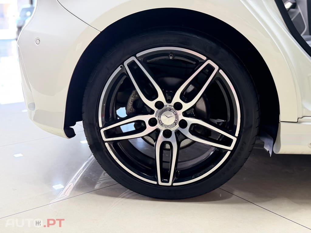 Mercedes-Benz A 180 d Amg line