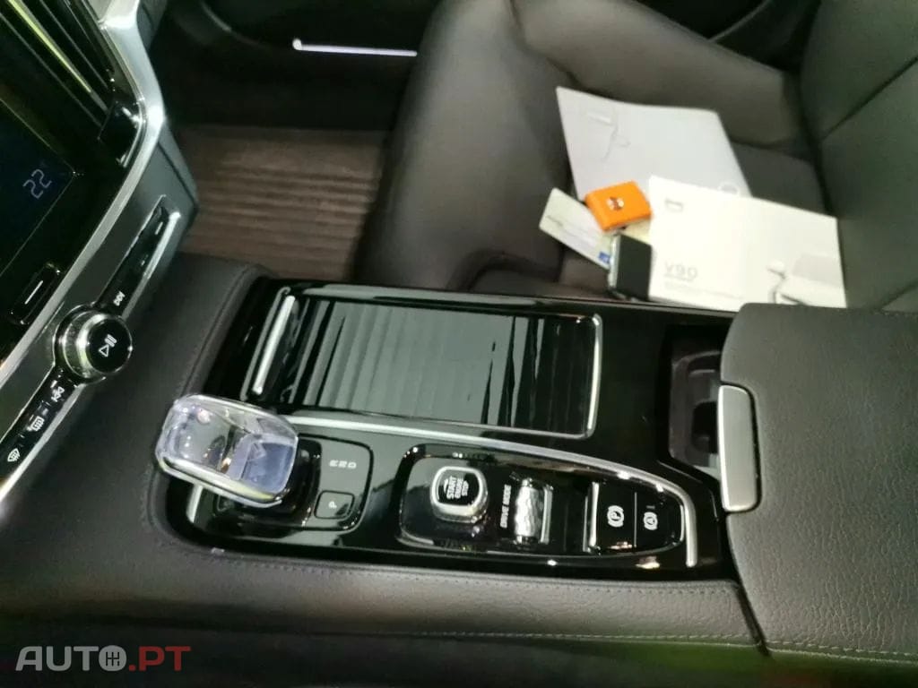 Volvo V90 2.0 T6 PHEV Inscription AWD