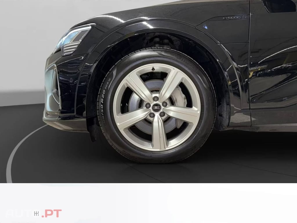 Audi Q8 E-Tron 50 quattro Advanced