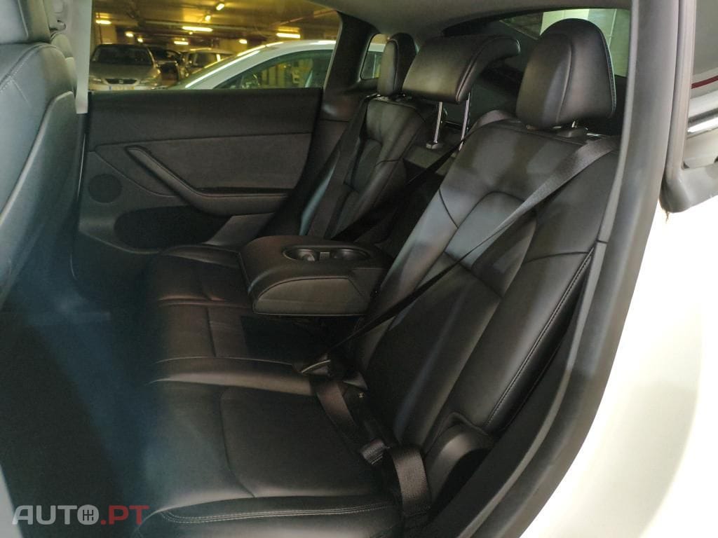 Tesla Model Y Long Range Tração Integral